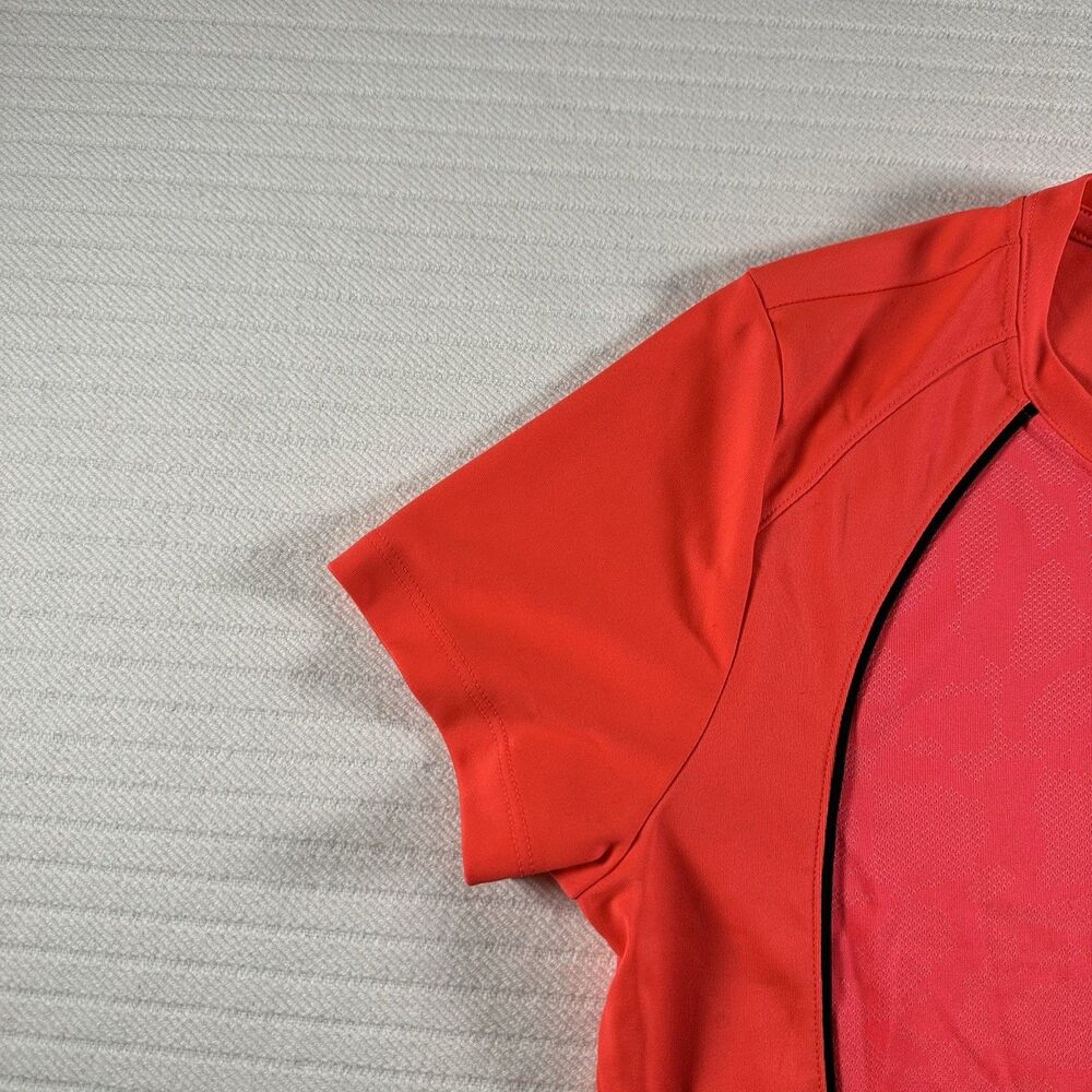 Under Armour Women’s Medium HeatGear Coral Athletic Short Sleeve Workout Shirt - Picture 2 of 9